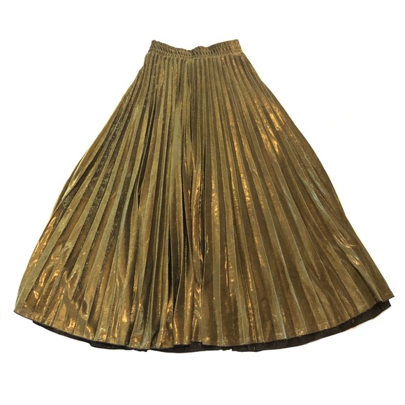 Shiny Gold Skirt - Picture 1 of 3